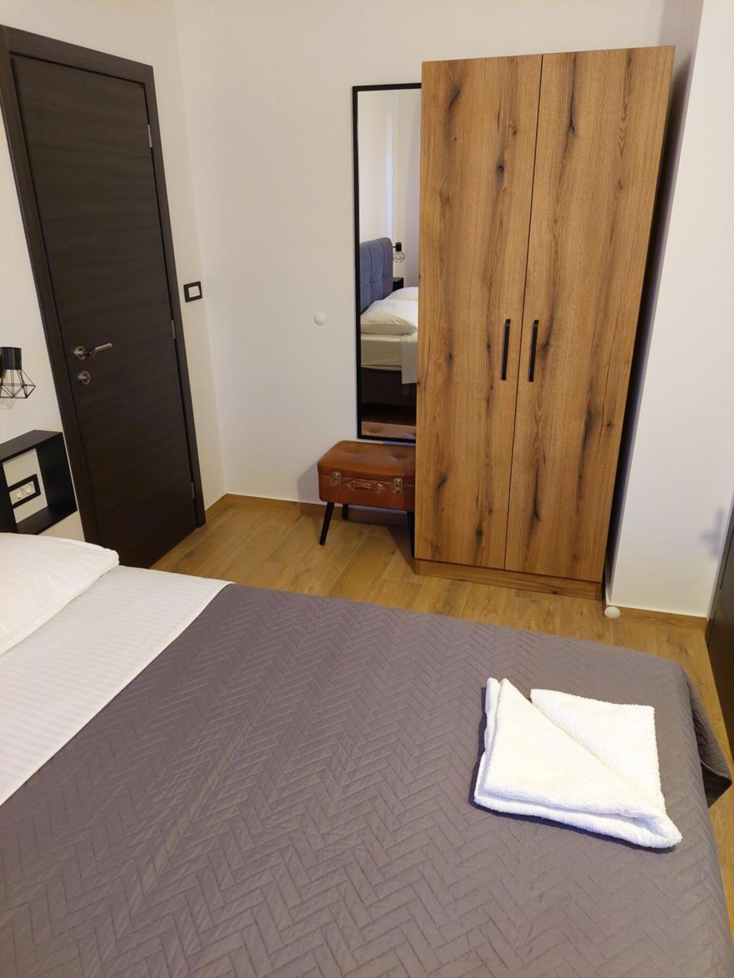 Apartmani Karla Paklenica Стариград-Пакленица Экстерьер фото