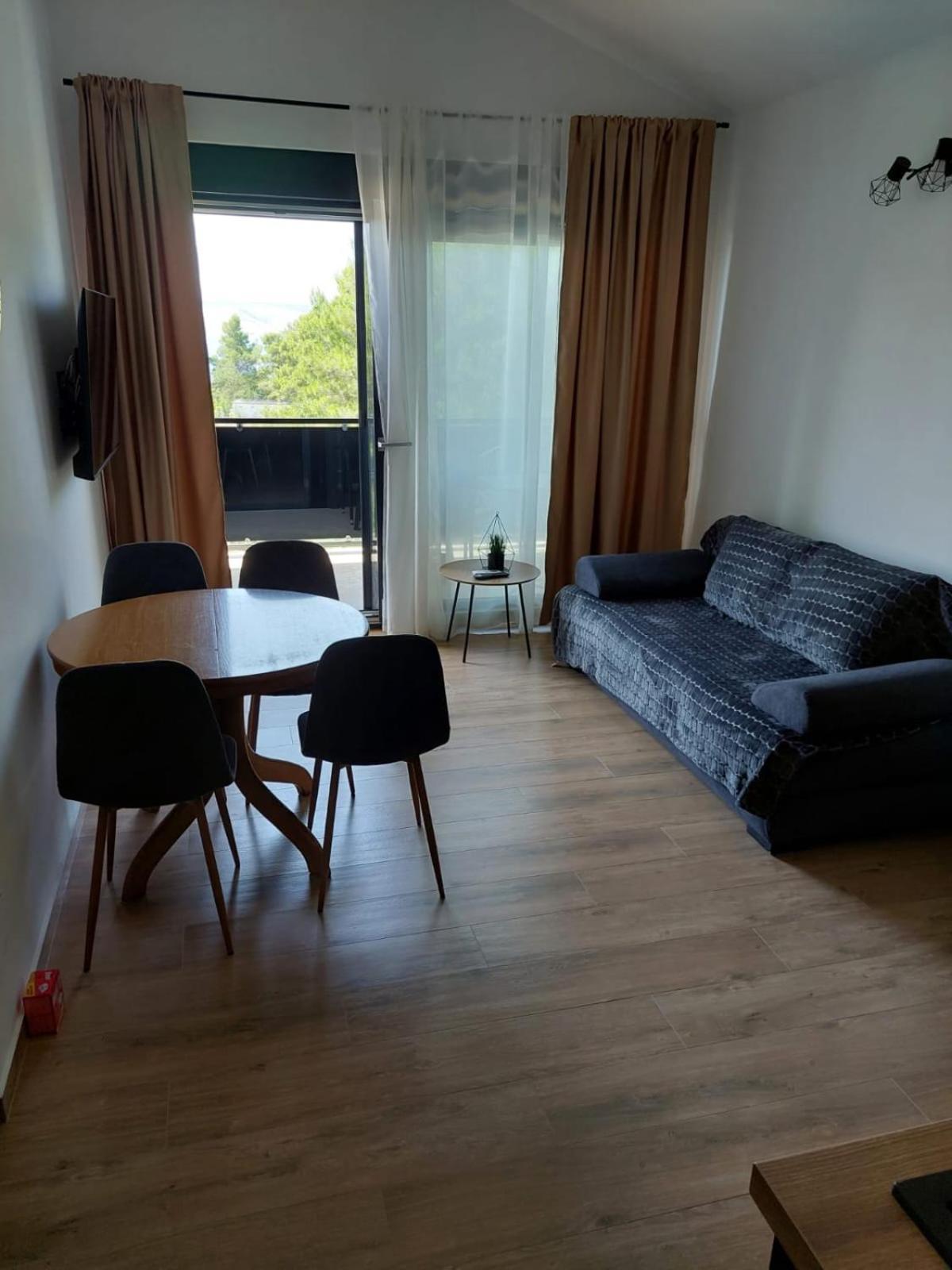 Apartmani Karla Paklenica Стариград-Пакленица Экстерьер фото